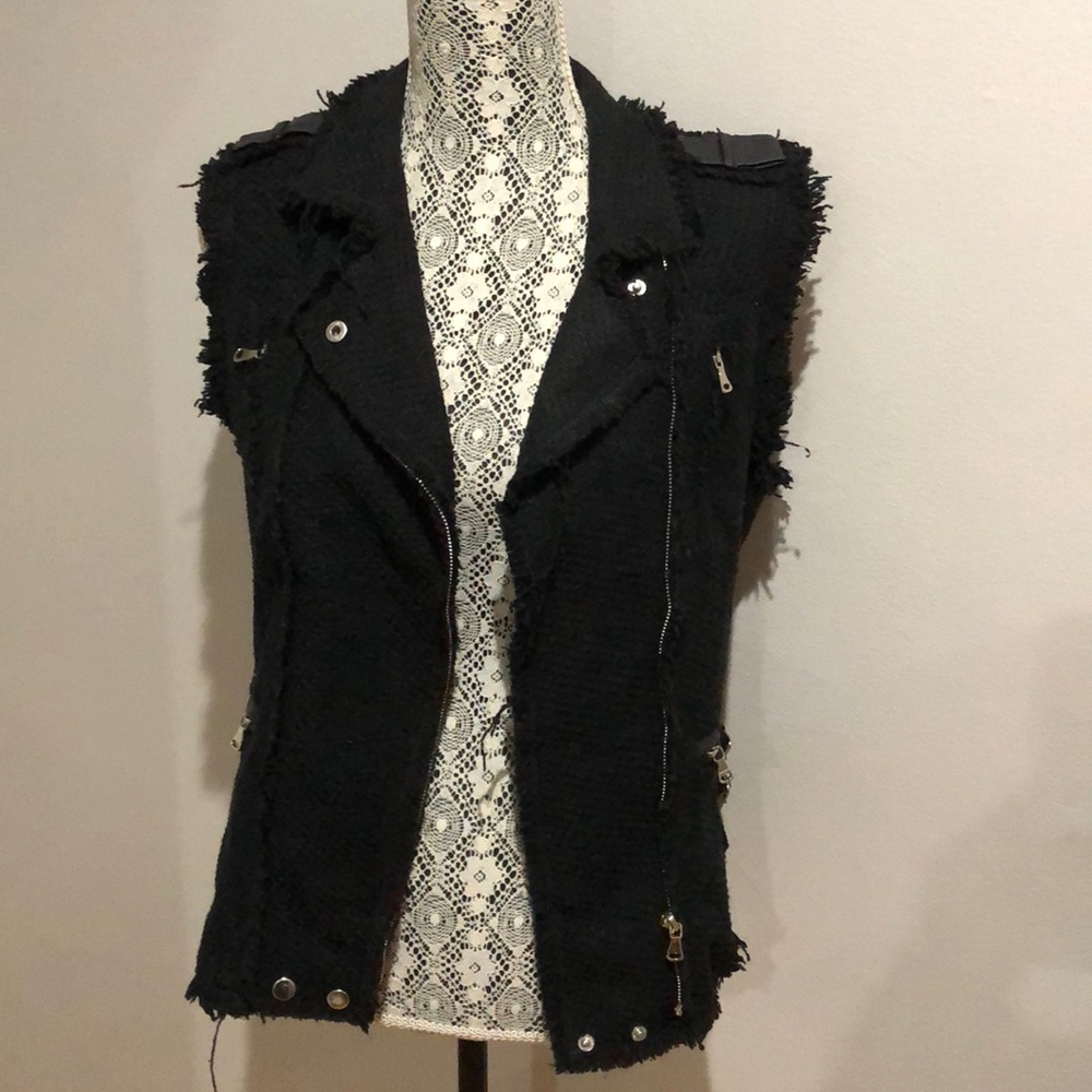 Tweed Vest - Picture 4 of 6